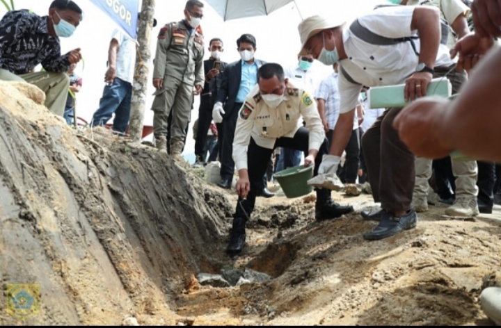 Bupati Pakpak Bharat HimbauPemangku Kepentingan  Permudah Urusan Investor