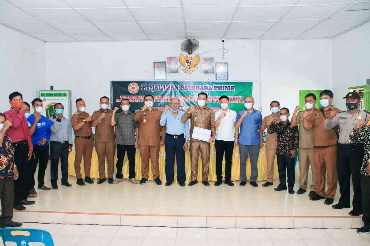 Bupati Labura hadiri ganti rugi lahan Masyarakat Kuala Beringin dari PT JBP