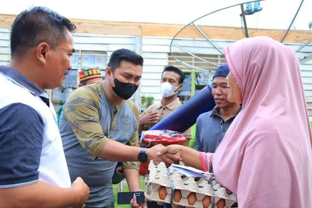 Bupati dan Wakil Bupati Labura tinjau Warga yang ditimpa puting beliung 