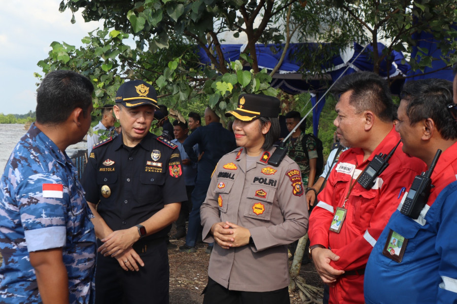 Puncak Penanaman Mangrove Nasional, Wakapolres Dumai Minta Semua Pihak Jaga Kelestarian Lingkungan