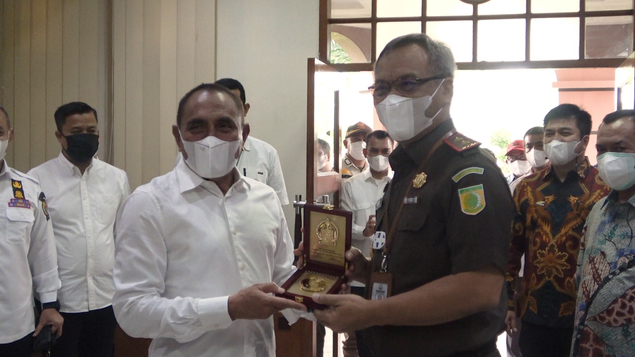 Kajatisu dan Gubsu Hadiri Peluncuran Buku: Peranan JPN Mengawal Aset Perkebunan Negara di Sumut