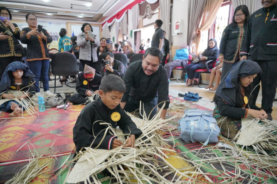 Bupati Pakpak Bharat Kagum Dengan kemampuan 'Membayu' Siswa Tingkat SMP