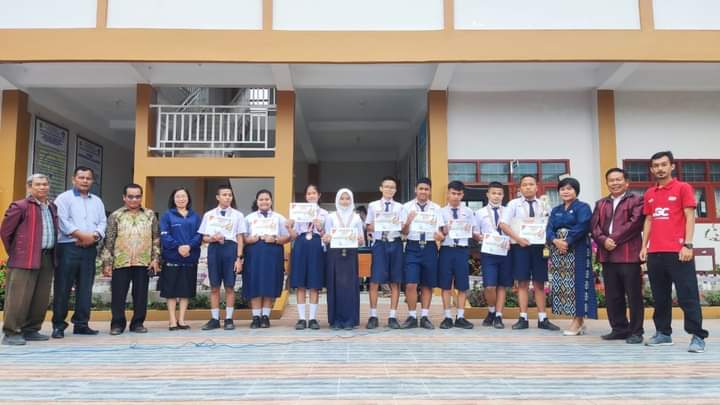 Ikut Kompetisi MIPA Science Expo SMA Unggul Del, SMPN 1 Sidikalang Raih 9 Medali