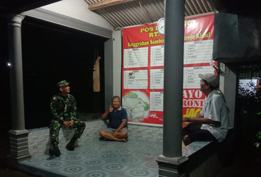 Babinsa Koramil 03/Ngadirojo Gencarkan Patroli Malam, Warga Sanggrahan Merasa Aman dan Tenang