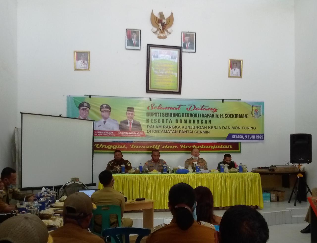 Bupati Sergai Monitoring Pelaksanaan Kerja di Kecamatan Pantai Cermin dan Teluk Mengkudu