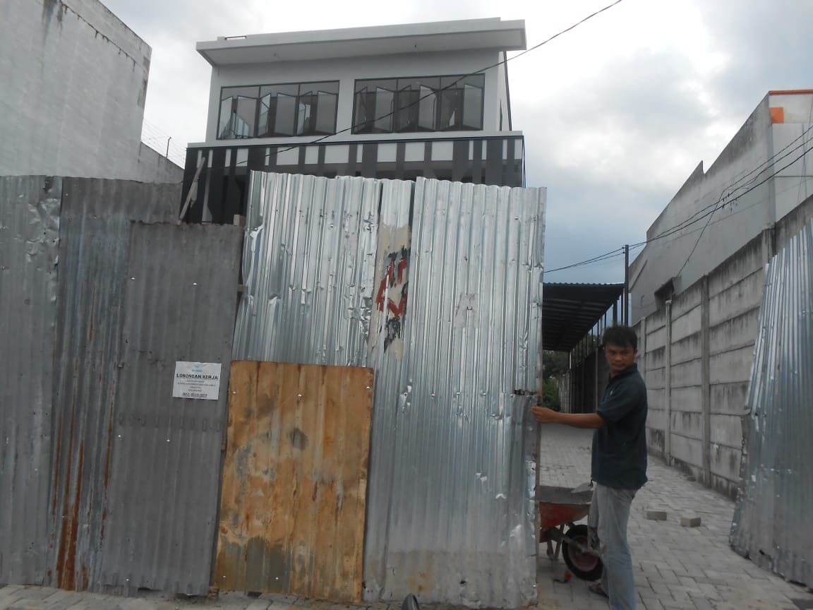 Bangunan di Jalan Sukarno Hatta Binjai Diduga Tdak Ada Ijin Bangunan