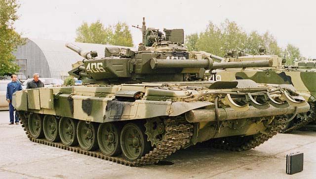 Irak Beli Tank Canggih Rusia T-90