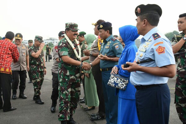 Danlantamal I Sambut Kedatangan Panglima TNI dan Kapolri