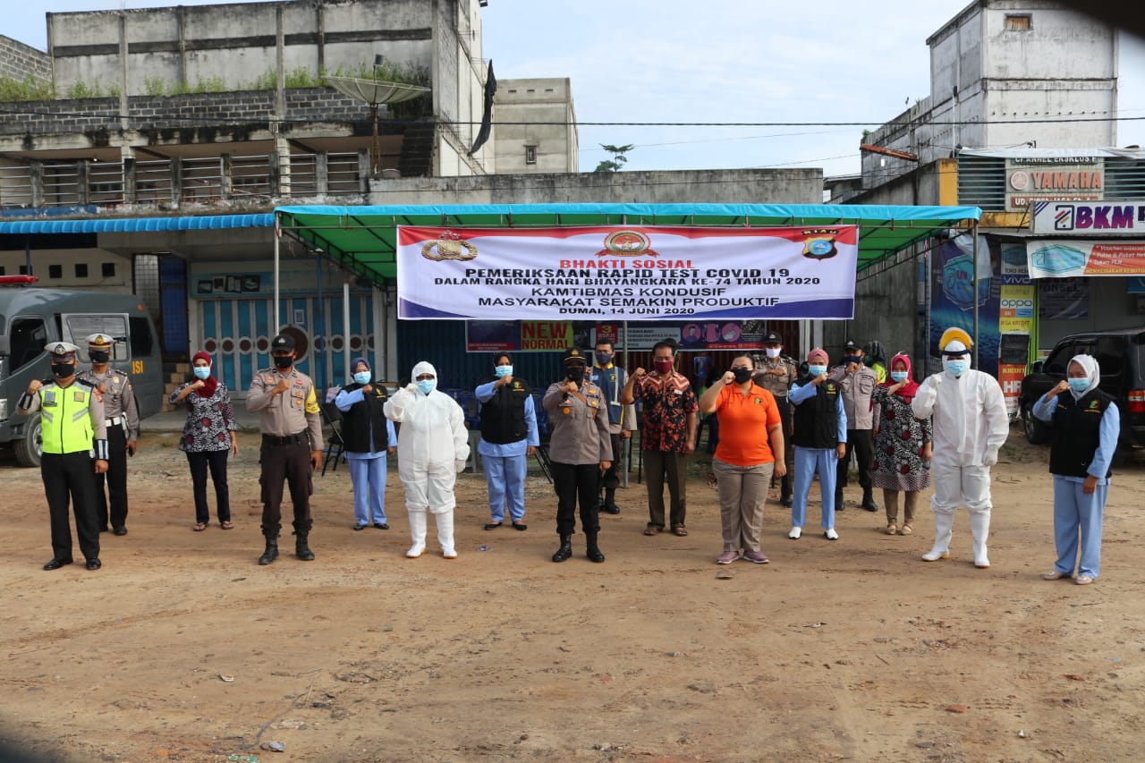Tim Gugus Tugas Penanganan Covid-19 Kota Dumai Lakukan Tes PCR di Pasar Sukaramai