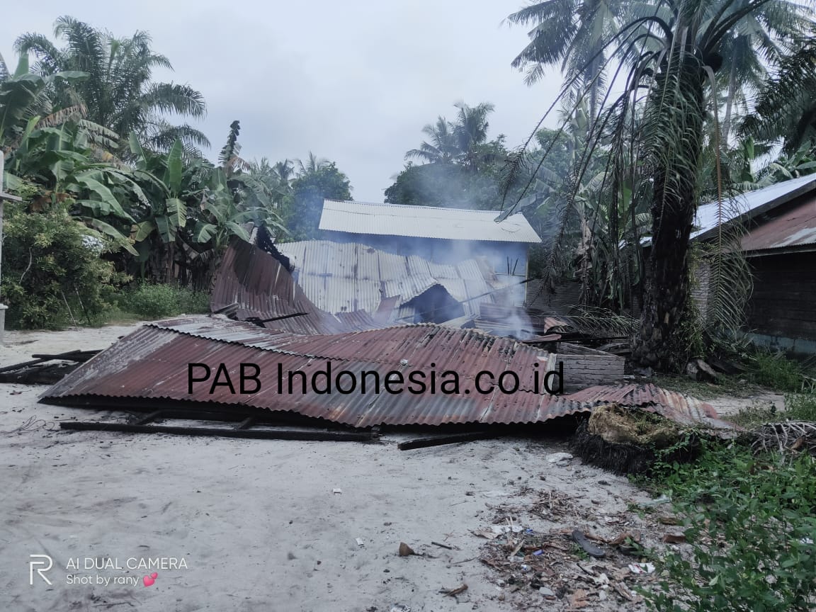 Di tuding Curi HP, Rumah Almarhum Komariah Diduga Sengaja Dibakar 