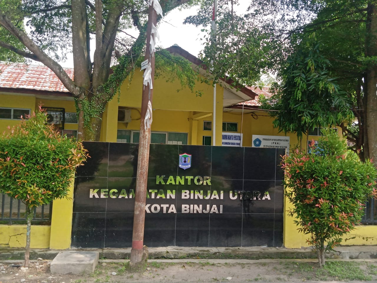Camat Binjai Utara diduga mengelak di konfirmasi terkait uang koran.