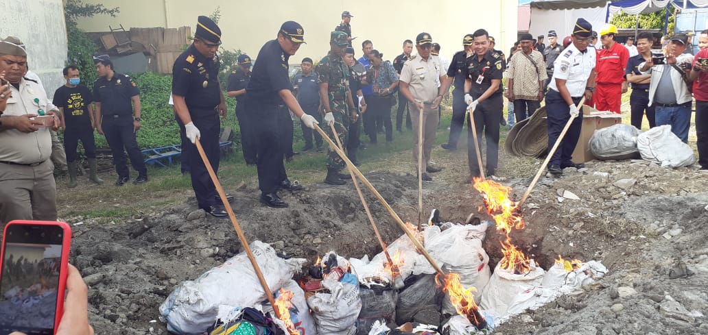 Ratusan Barang Ilegal Dimusnahkan BC Belawan