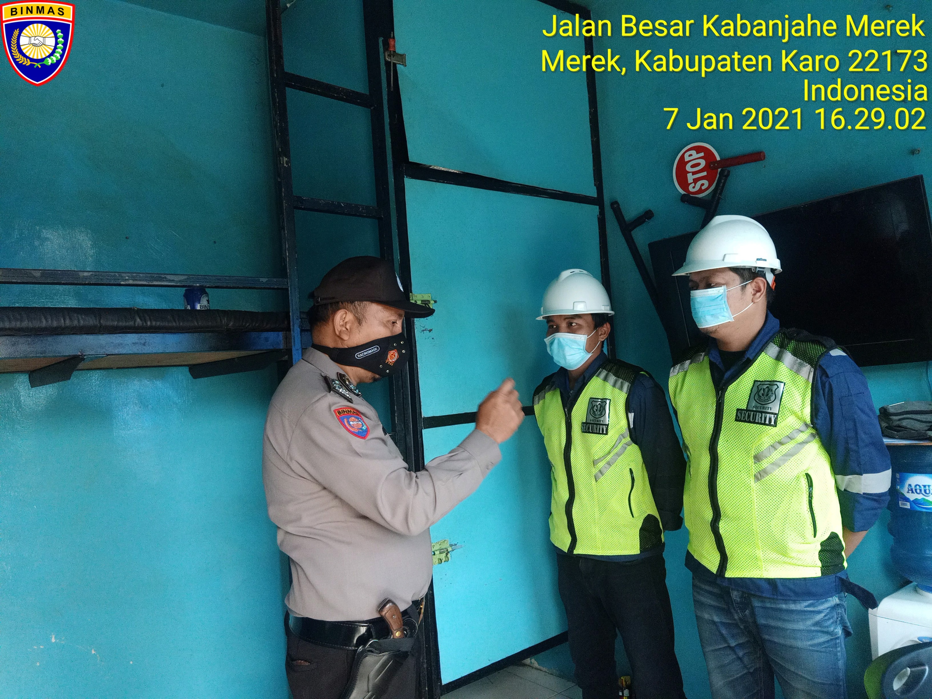 Tertibkan Atribut Satpam, Sat Binmas Lakukan Pengecekan