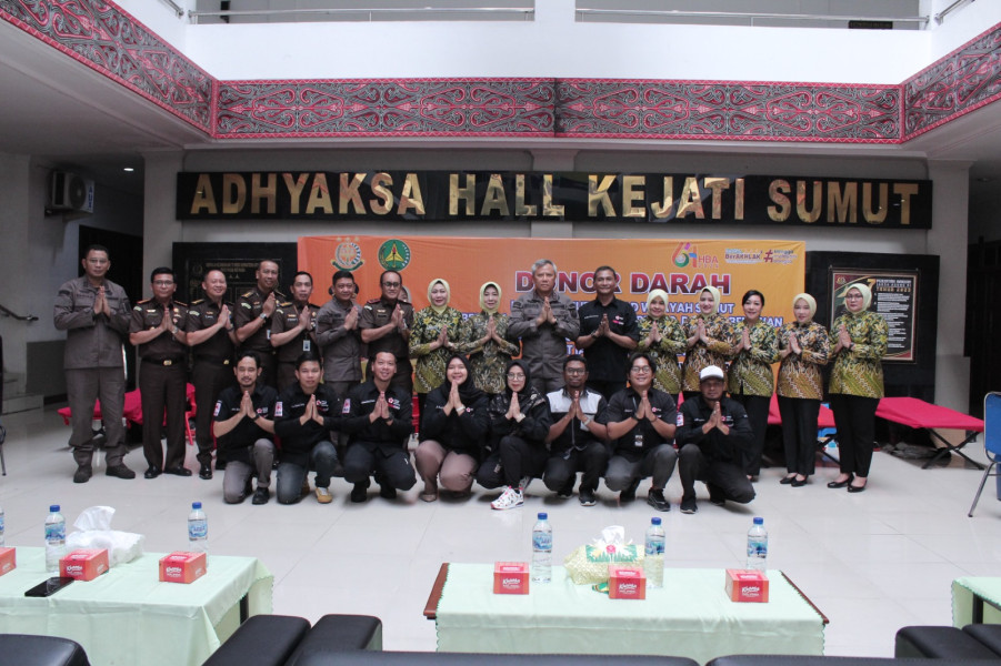 Baksos HBA ke-64 dan HUT IAD ke-XXIV, Keluarga Besar Kejati Sumut Gelar Donor Darah