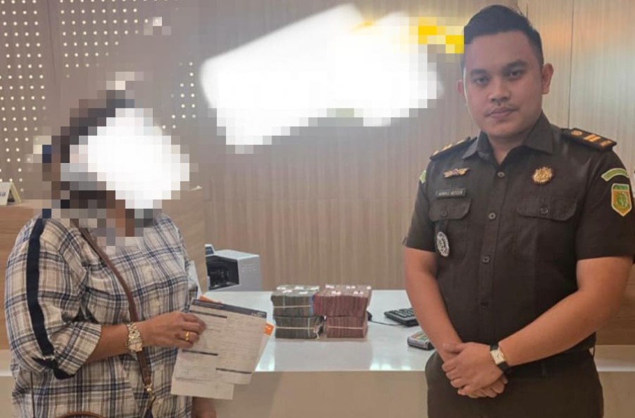 Kejari Dairi Eksekusi Uang Pengganti Dalam Perkara Korupsi Bilik Sterilisasi Covid Sebesar Rp592 Juta