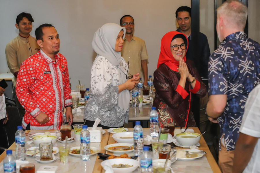 Wali Kota dan USAID IUWASH Diskusi dan Dirangkai Buka Puasa Bersama