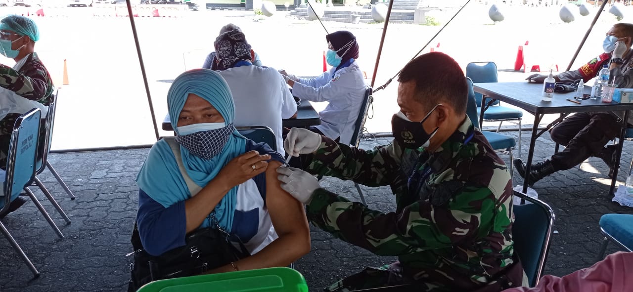RSAU dr. Siswanto Lanud Adi Soemarmo kembali Kerahkan Nakes Bantu Serbuan Vaksinasi Covid-19
