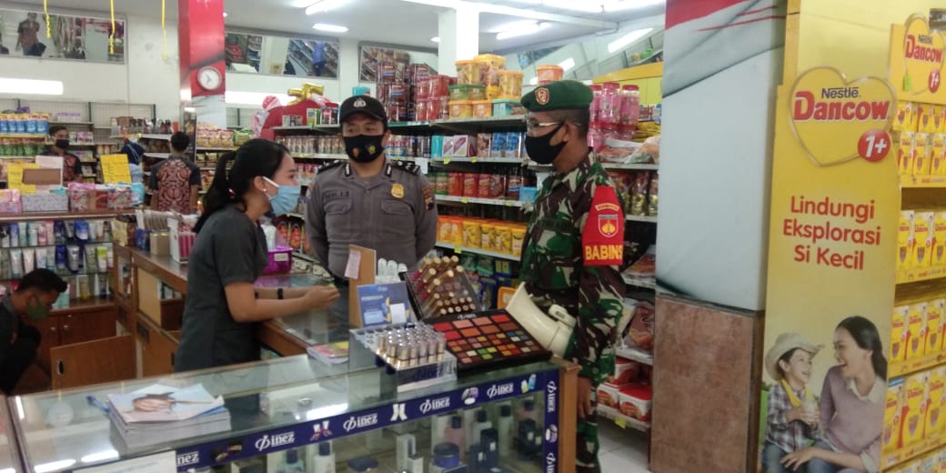 TNI-Polri Cek Penerapan Protokol Kesehatan dipusat Perbelanjaan
