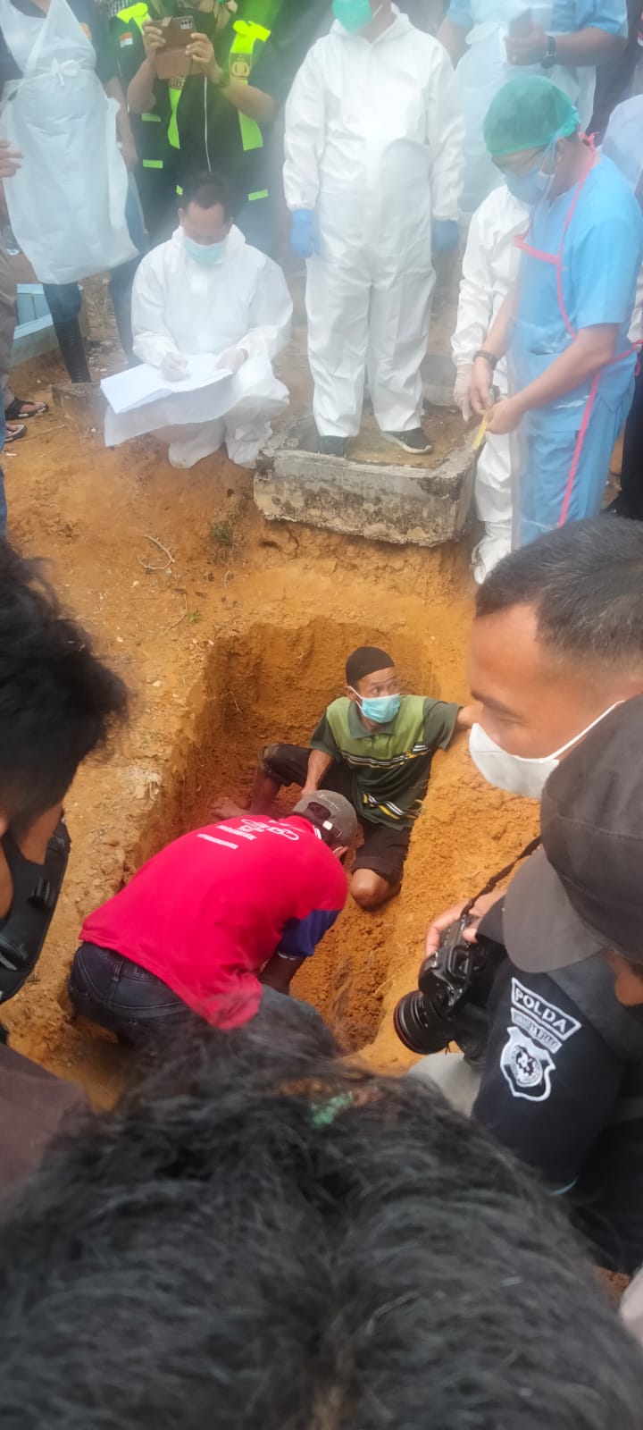 Polda Sumut Bongkar 2 Kuburan Penghuni Kerangkeng Milik Bupati Langkat Non Aktif