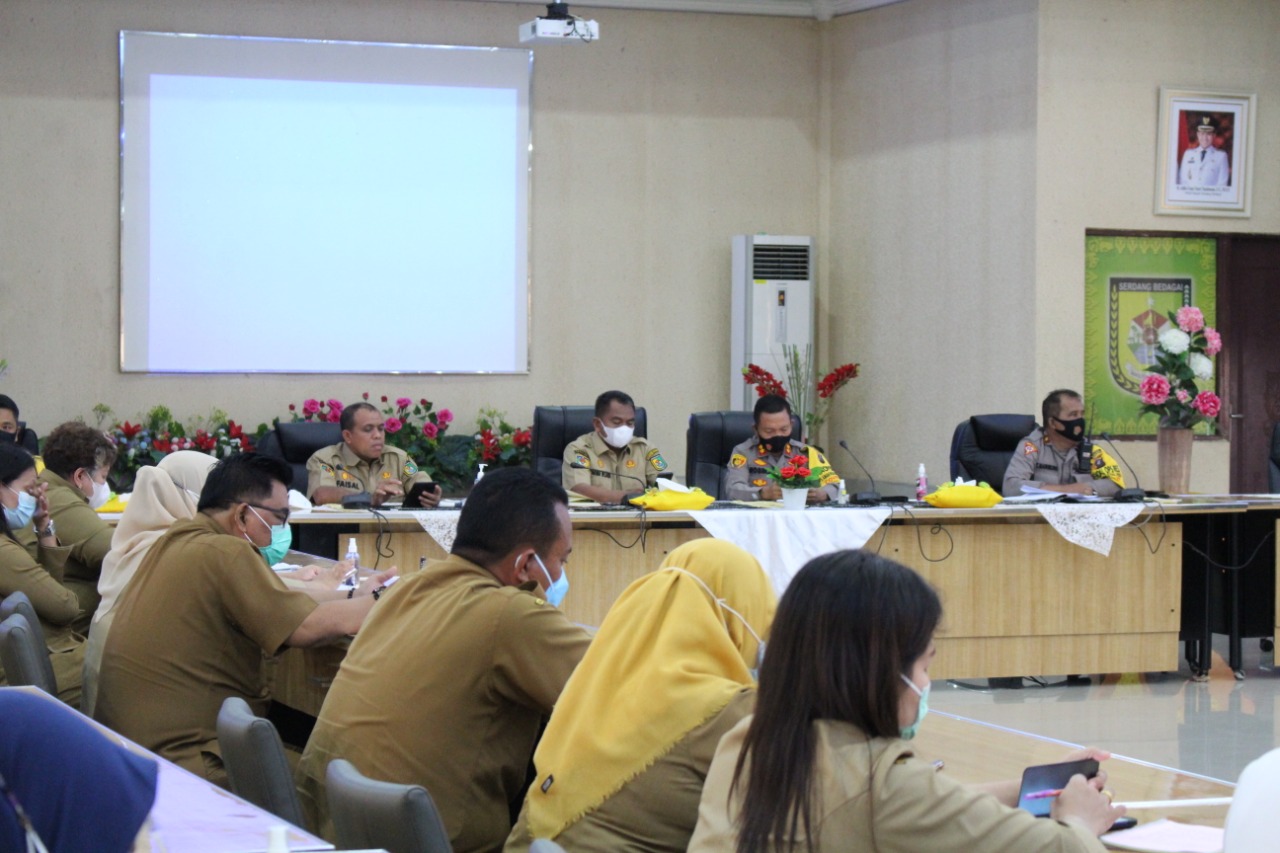 Rakor Bahas Perkembangan Covid-19, Bupati Sergai:  Mesti Kembali ke Titik Awal