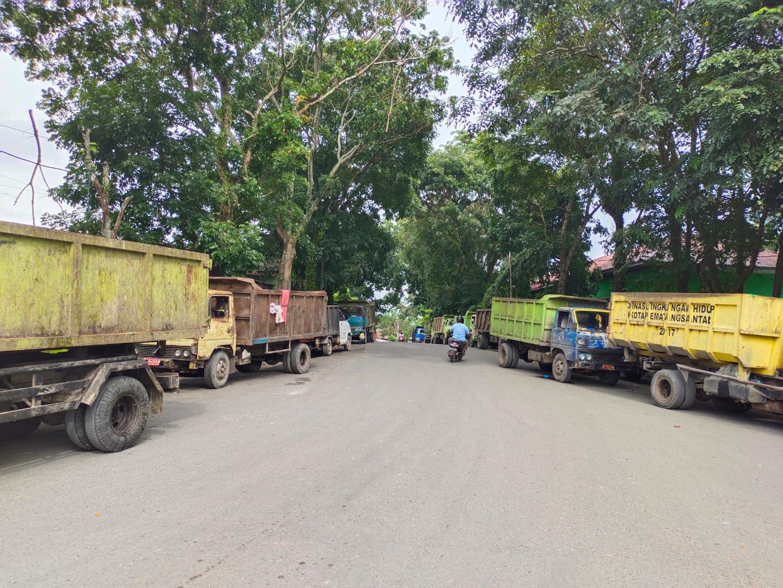 Uang Minyak Tak Dibayar,  Sopir Truk Sampah Mogok Beroperasi, Sampah di Siantar Terlantar