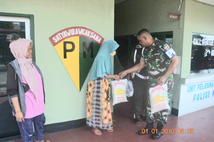 Ramadhan Berkah Bersama Sub Denpom I/5-1 Belawan Bagikan Ratusan Paket Sembako