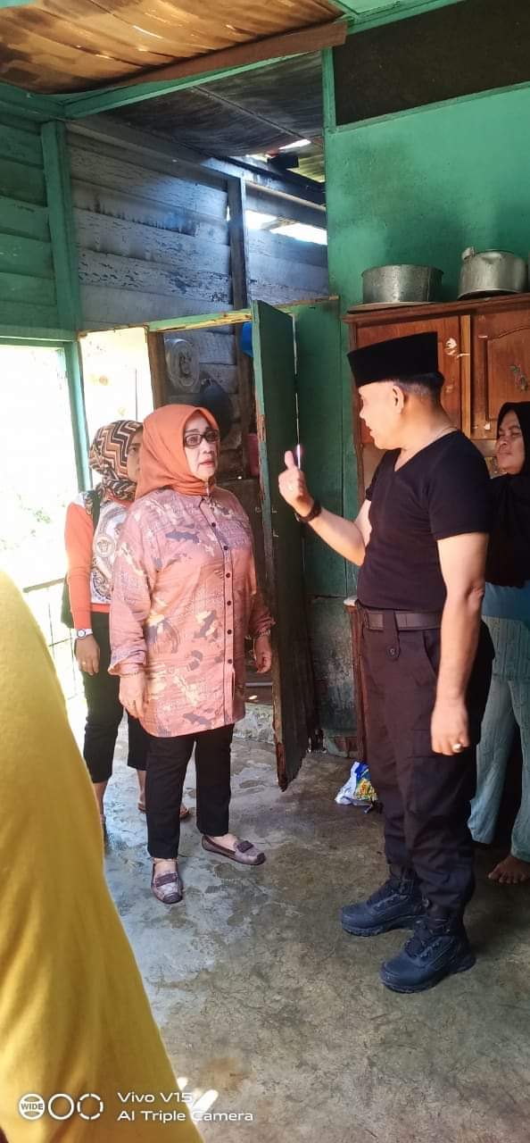 Wakil Bupati Labuhanbatu kunjungi korban bencana angin puting beliung
