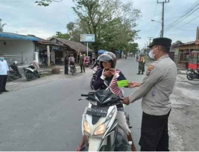 Personil Polsek Beringin Polresta Deli Serdang Melaksanakan Operasi Yustisi