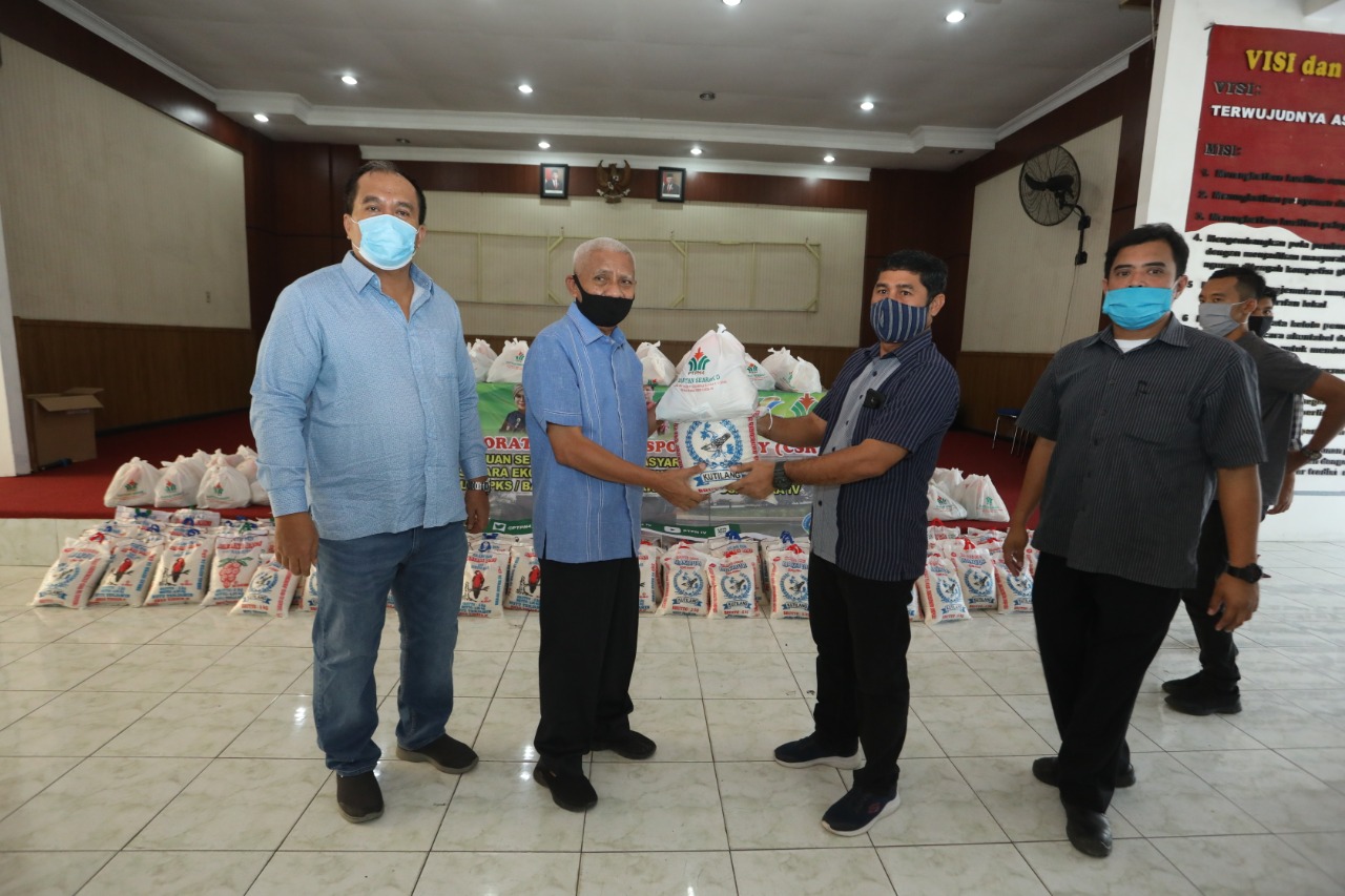 Bupati Asahan Terima Bantuan Paket Sembako 