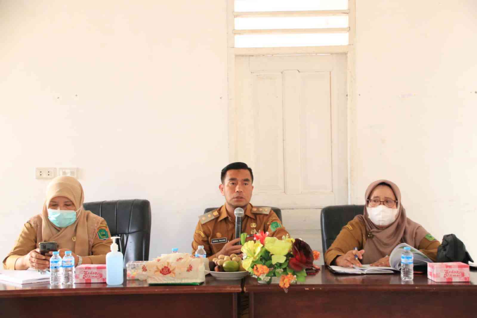 Wabup Labura Pimpin Rapat Pencapaian Vaksinasi