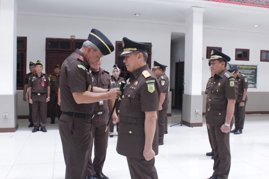 Kajati Sumut Pimpin Pelantikan dan Sertijab : Curahkan Kemampuan, Jauhi Penyimpangan