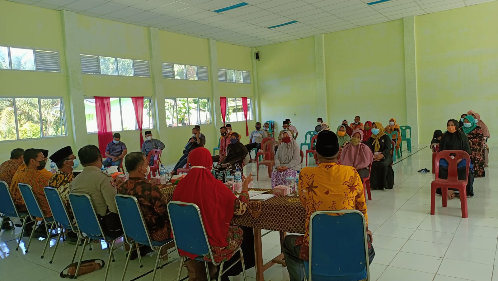Forkopimcam Medang Kampai Turun Langsung ke Sekolah Sosialisasikan Vaksinasi