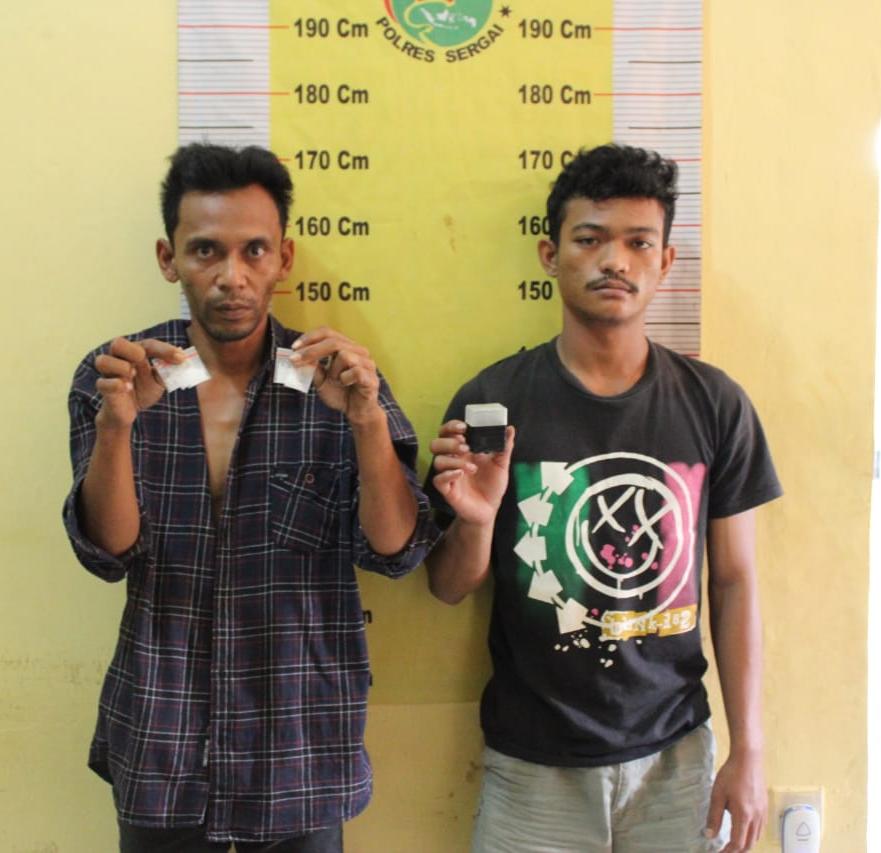 4,24 gram Sabu Resah kan  Warga  Gg Becek, Rumah ARP alias  Peyek  Digrebek Polisi