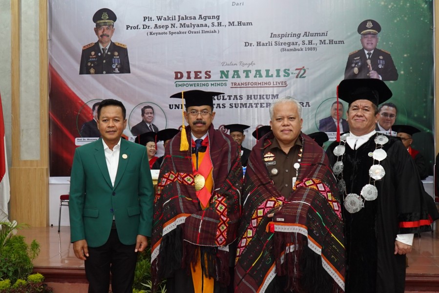 Kajati Sumatera Utara Dampingi PLT. Wakil Jaksa Agung RI Pada Orasi Ilmiah Di Universitas Sumatera Utara
