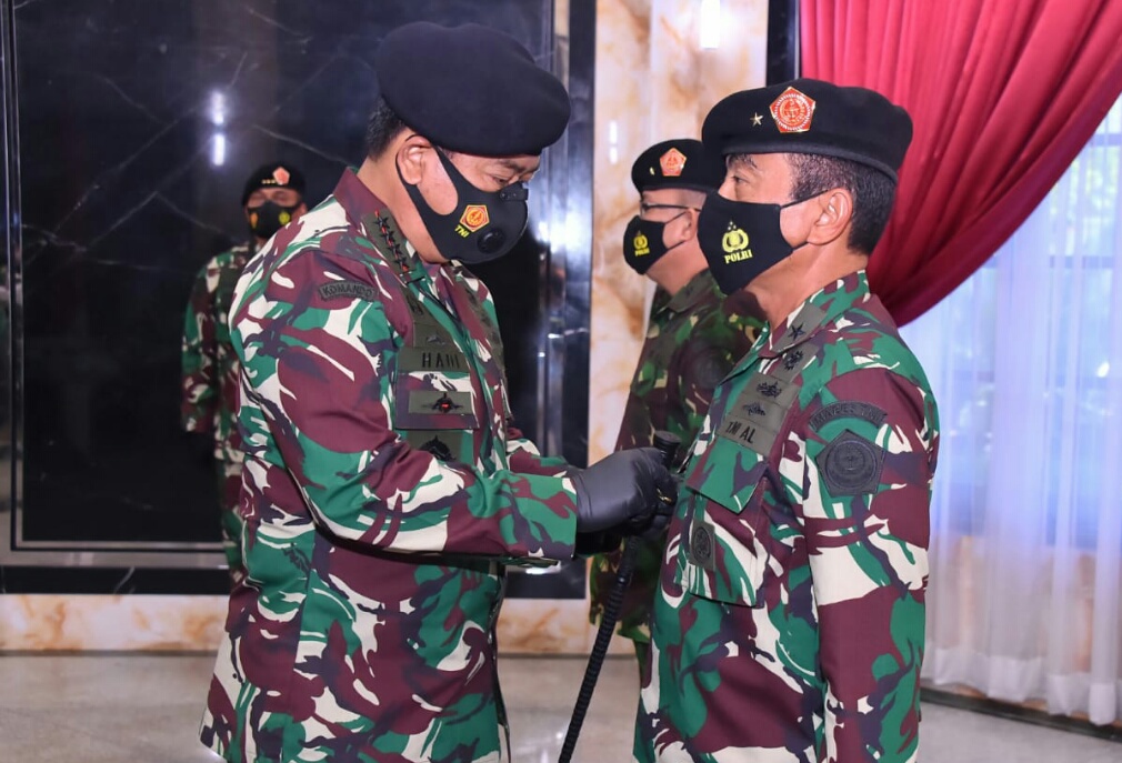 Panglima TNI Pimpin Upacara Sertijab Kapuskersin
