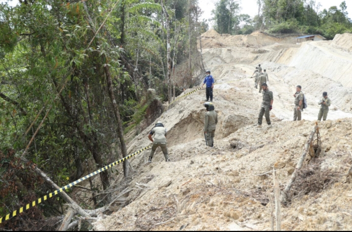Cemari lae Ordi, Satpol PP Hentikan Pembuangan Limbah PT.SEL Di Desa Pardomuan