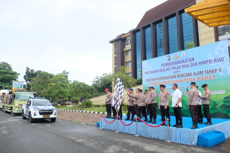 Bantuan Tahap II, Polda Riau Berangkatkan Tim Trauma Healing, Logistik dan Alat Berat ke Agam Sumatera Barat