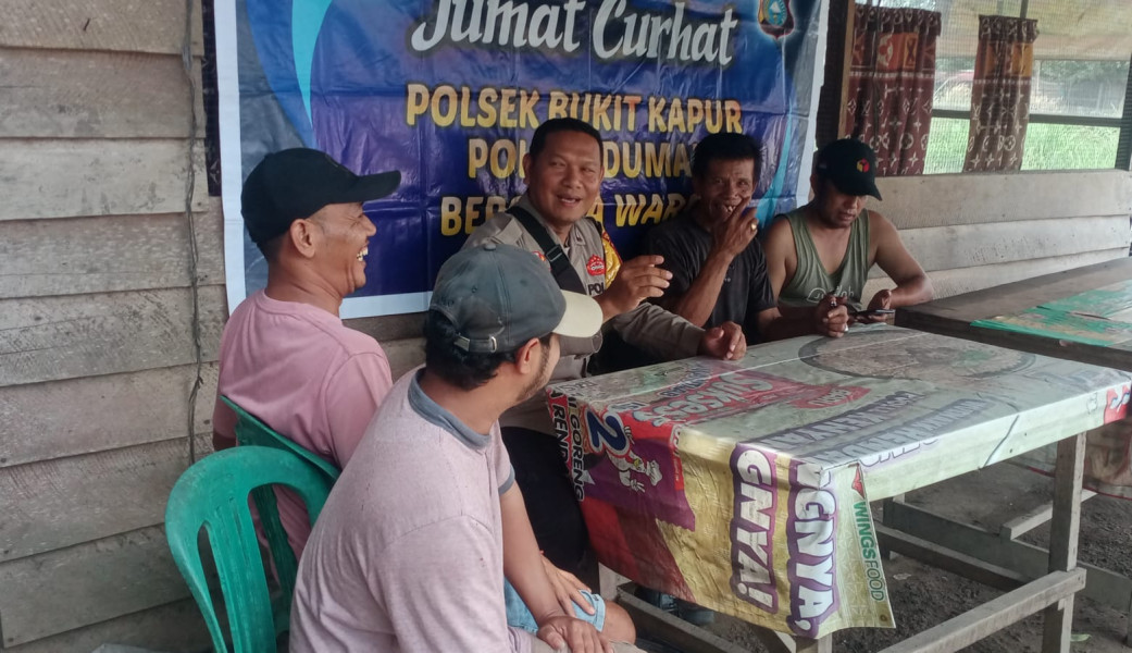 Polsek Bukit Kapur Kunjungi Warga Kel. Bukit Nenas dalam Program 