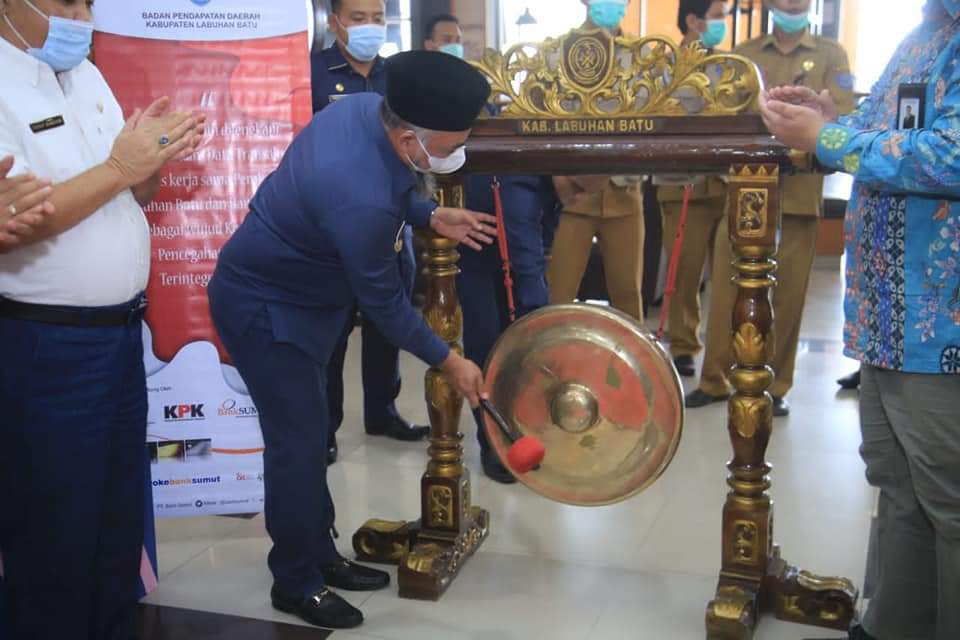 Bupati Labuhanbatu buka secara resmi penggunaan dan penerapan Tapping Box ko