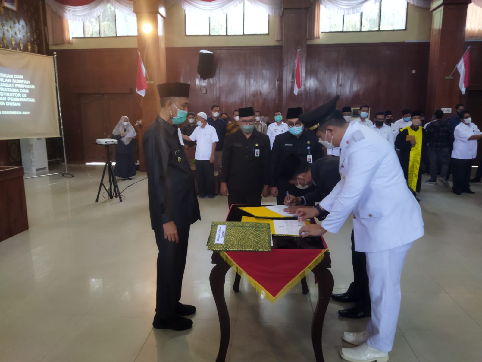 Wali Kota Dumai Lakukan Pelantikan Sejumlah Pejabat Eselon ll Dan lll