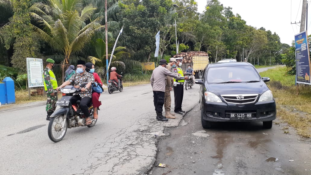 PPKM Level 3, Polres Sergai Lakukan Penyekatan Pos II Dolok Masihul
