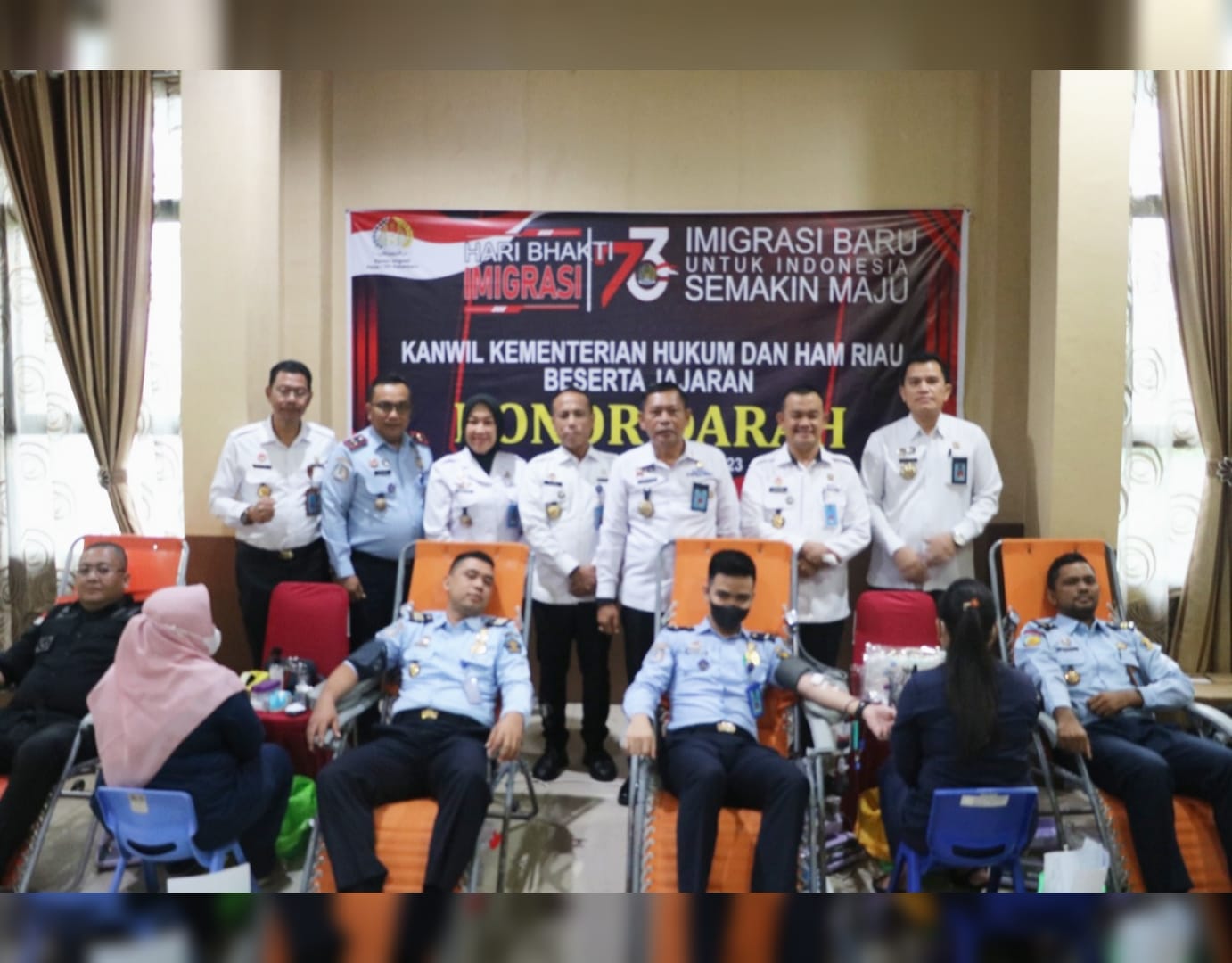 SEMARAKKAN HARI BHAKTI IMIGRASI KE-73, KEMENKUMHAM RIAU ADAKAN DONOR DARAH DAN BHAKTI SOSIAL