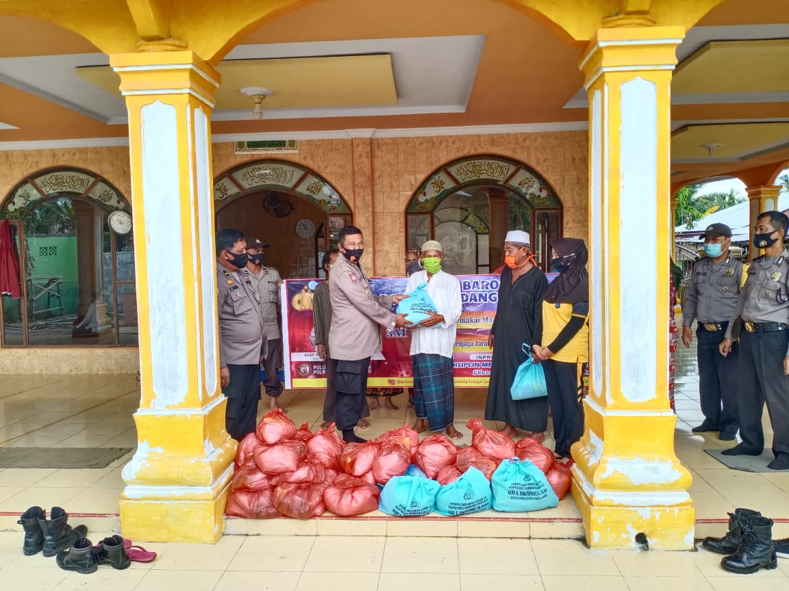 Polres Sergai Berikan Bantuan Sembako di Mesjid Al-Huda Sei Rampah