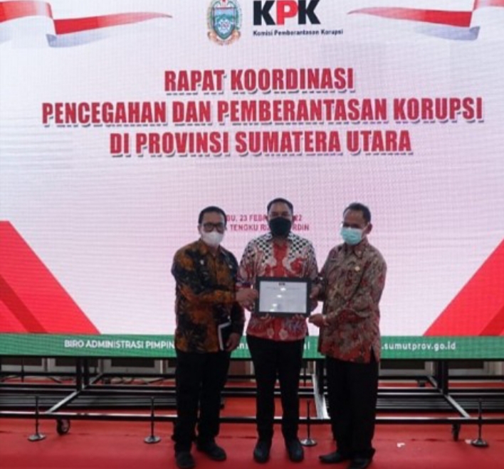 Bupati Pakpak Bharat Mendapat Apresiasi dari Komisi Pemberantasan Korupsi RI.