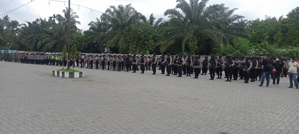 Personil Gabungan  Laksanakan Apel di Halaman THM Key Garden Menuai Kritikan Masyarakat