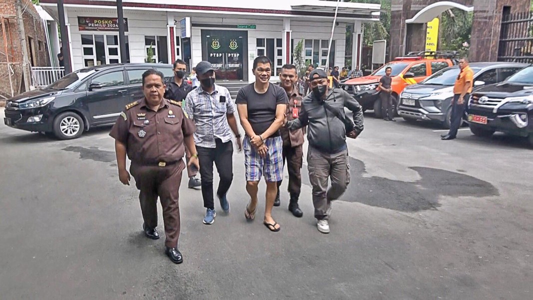 Tim Tangkap Buron Kejati Sumut Ciduk Terpidana Penipuan “Selamat Ang” Di Kota Tanjung Balai