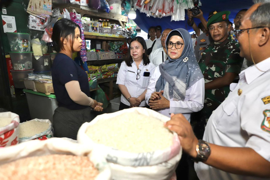 Jaga Stabilitas Harga dan Stok Sembako Jelang Idul Fitri, Wali Kota Sidak Pelaku Usaha