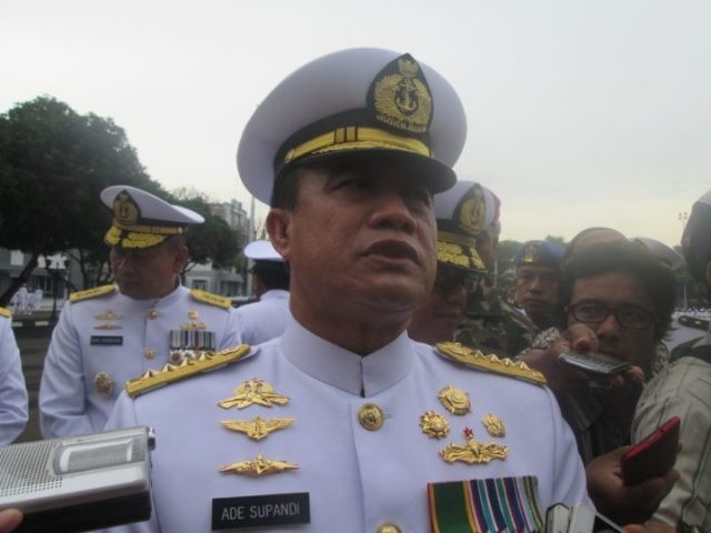Kasal Lepas 159 Calon Haji TNI AL