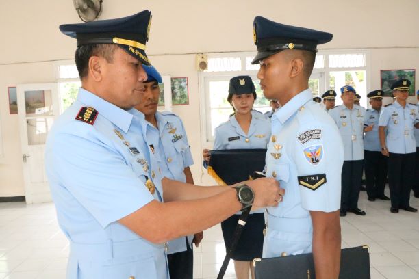 Komandan Lanud Adi Soemarmo Buka Pendidikan Sejurla Radar Darat Plessey A-7