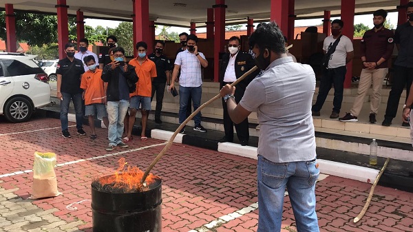 Musnahkan Barang Bukti Narkoba Jenis Sabu dan Ganja